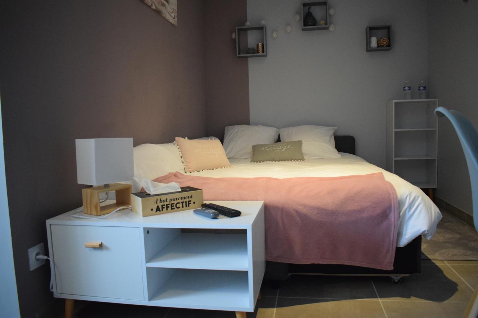La Sarlamandre, Chambres Et Table D'Hotes Marcillac-Saint-Quentin Eksteriør billede