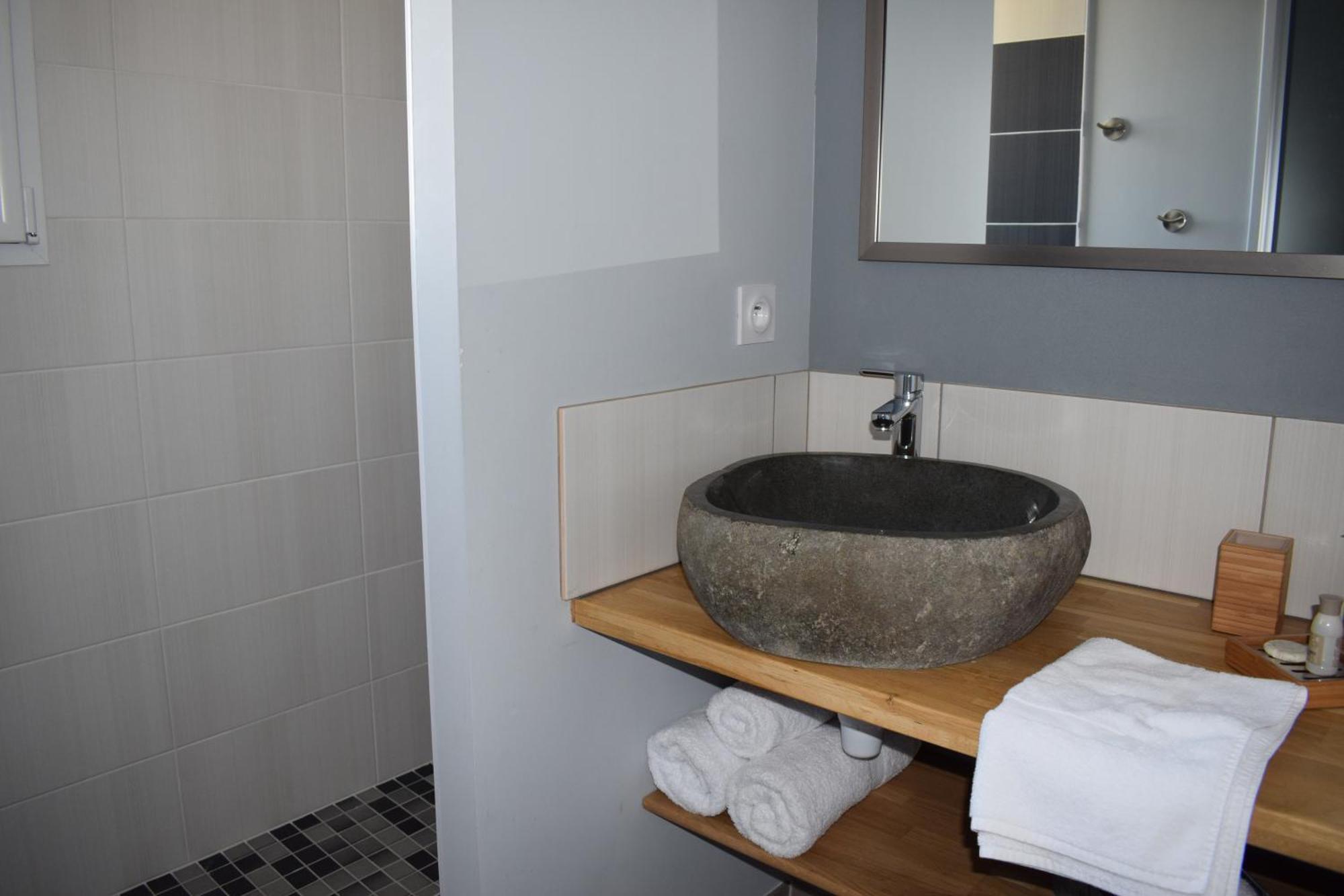 La Sarlamandre, Chambres Et Table D'Hotes Marcillac-Saint-Quentin Eksteriør billede