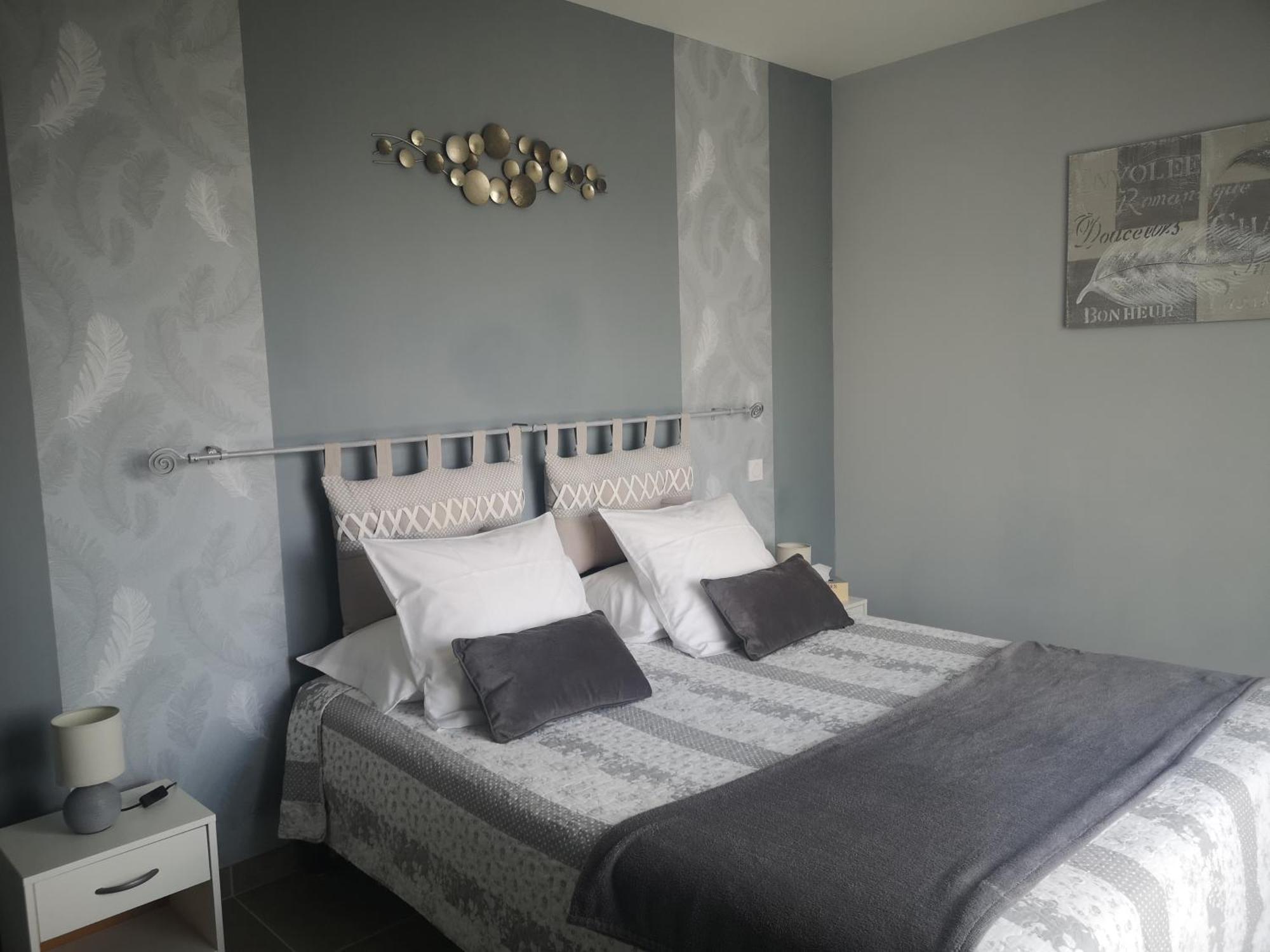 La Sarlamandre, Chambres Et Table D'Hotes Marcillac-Saint-Quentin Eksteriør billede