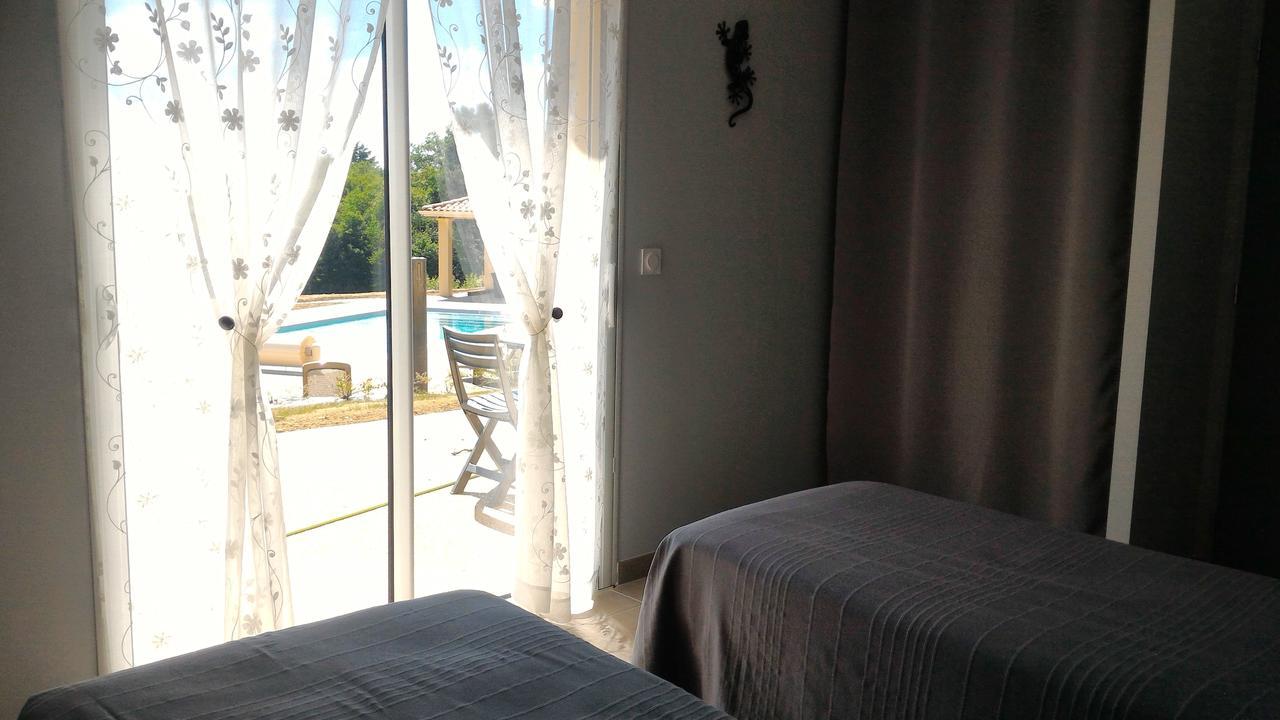 La Sarlamandre, Chambres Et Table D'Hotes Marcillac-Saint-Quentin Eksteriør billede